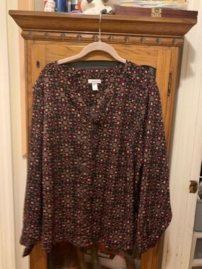 croft & barrow Burgundy and Black Printed Long-Sleeve Blouse